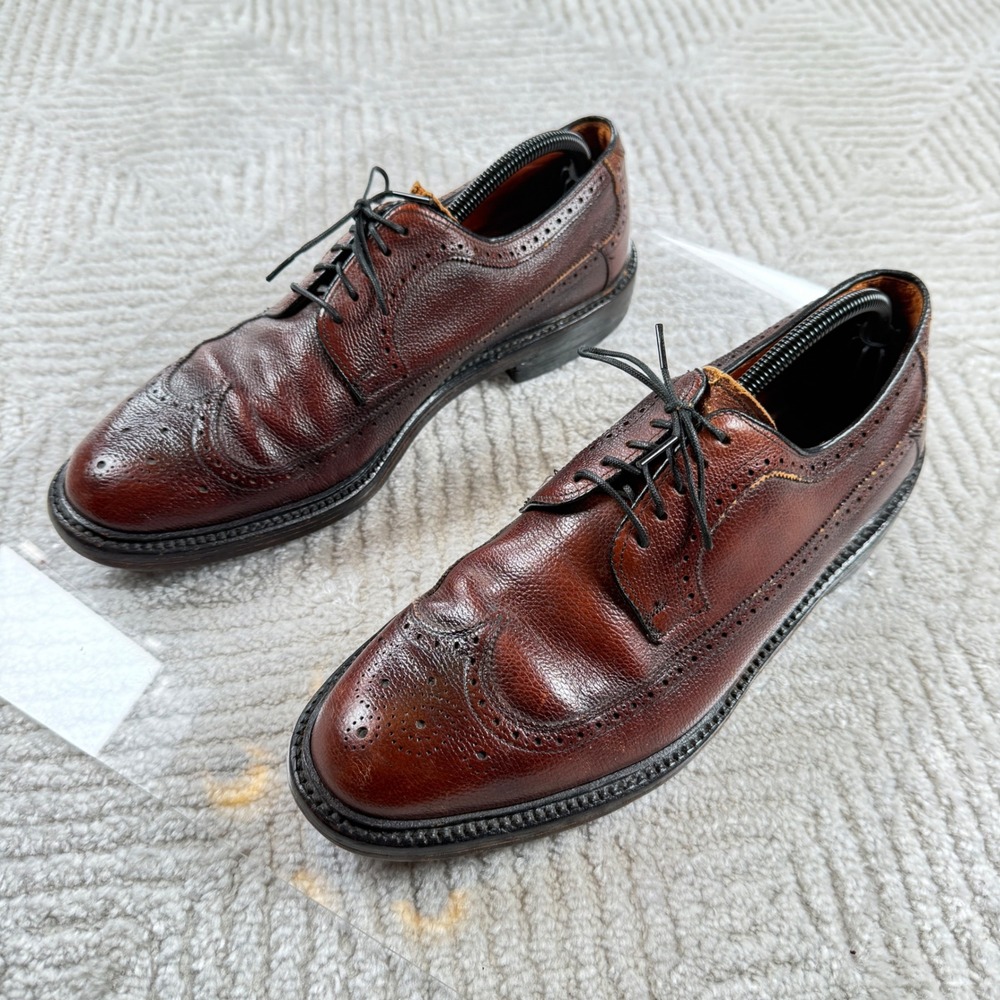 The Hilton Shoes Wingtip Oxford Mens 10.5 Brown Leather Bench Made Vintage 70's
